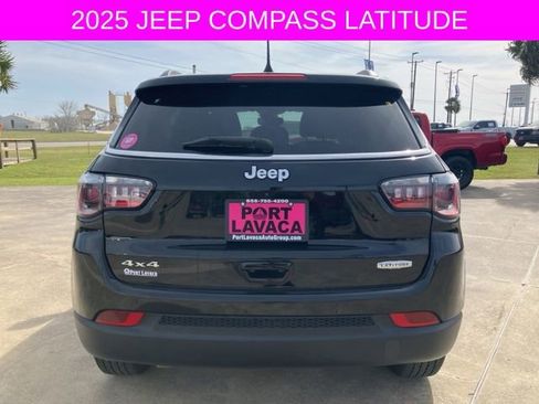Used 2025 Jeep Compass Latitude w/ Convenience Group image 6