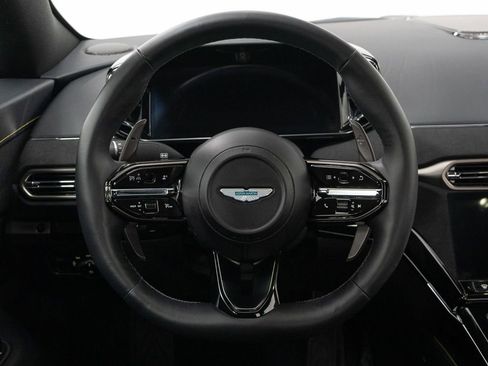 Used 2025 Aston Martin V8 Vantage image 23