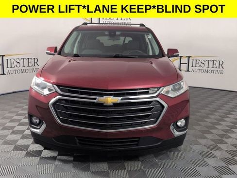 Used 2021 Chevrolet Traverse LT image 3