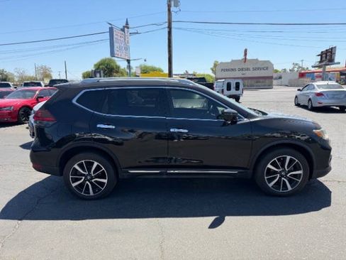 Used 2019 Nissan Rogue SL AWD/4WD image 2