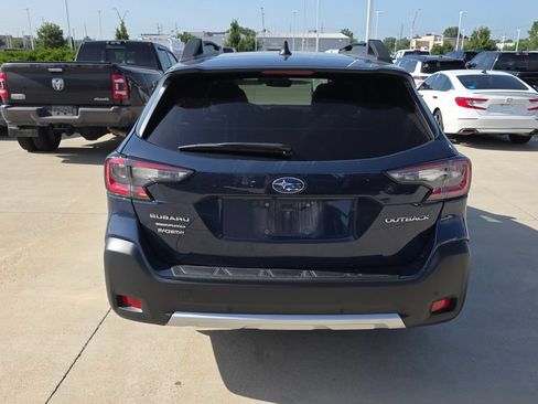 Used 2025 Subaru Outback Limited AWD/4WD image 4