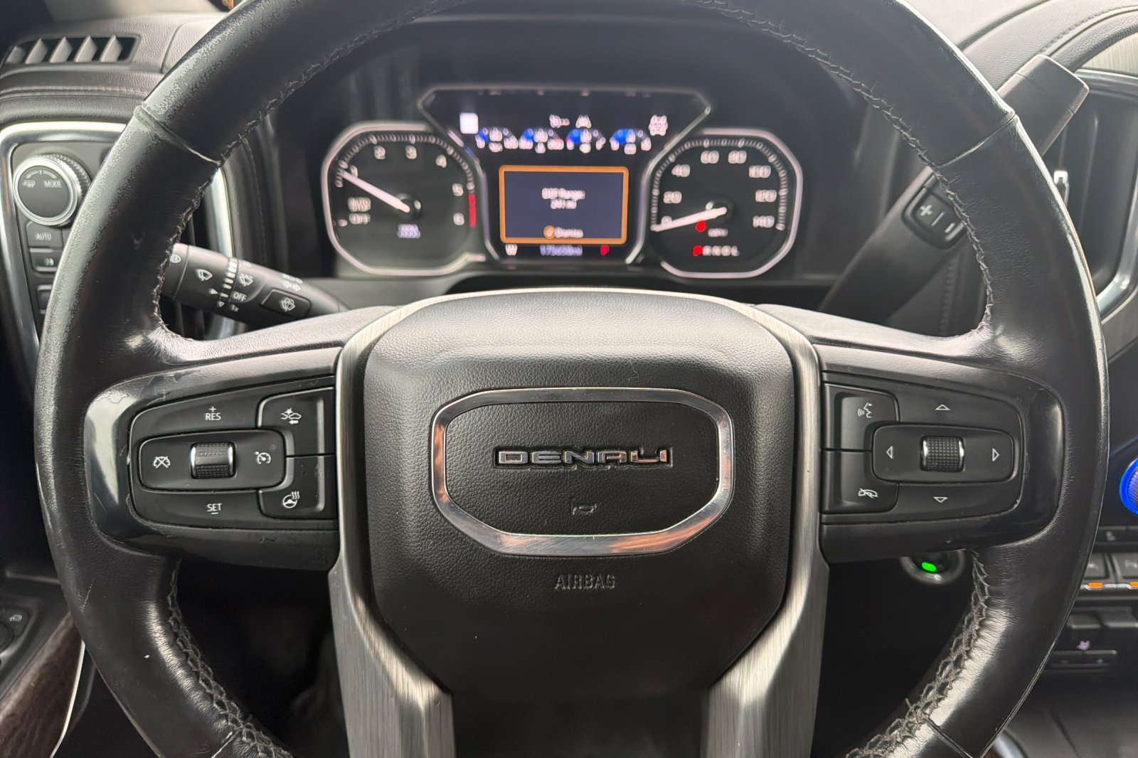 Used 2021 GMC Sierra 1500 Denali w/ Denali Ultimate Package AWD/4WD image 28