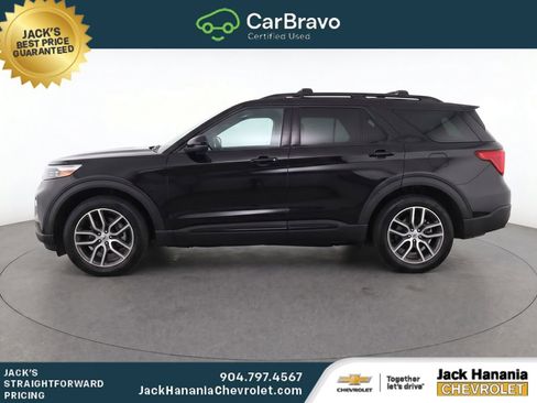Used 2017 Ford Explorer Sport w/ Equipment Group 401A AWD/4WD image 8