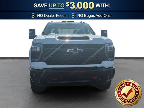 Used 2024 Chevrolet Silverado 2500 ZR2 w/ Technology Package AWD/4WD image 11
