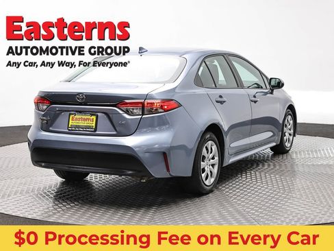 Used 2023 Toyota Corolla LE FWD image 5