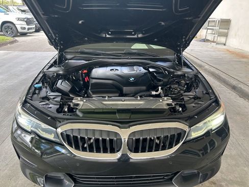 Used 2020 BMW 330i Sedan w/ Convenience Package RWD image 11