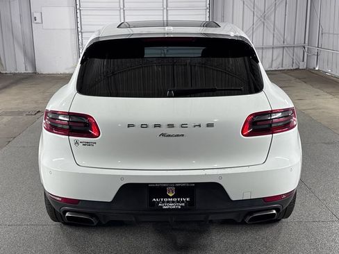 Used 2018 Porsche Macan AWD/4WD image 12