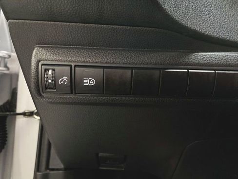 Used 2024 Toyota Corolla LE image 16