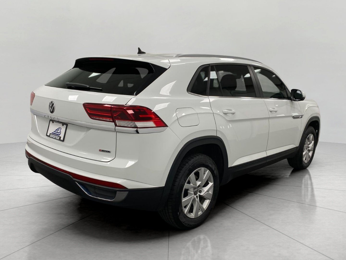 Used 2020 Volkswagen Atlas Cross Sport S AWD/4WD image 4