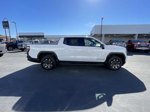 New 2026 GMC Sierra EV Elevation image 4