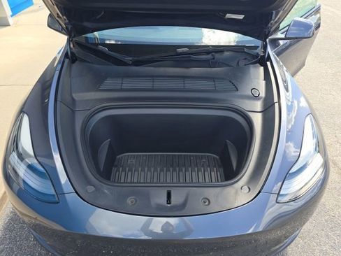 Used 2022 Tesla Model Y Performance image 46