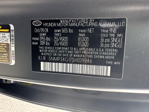 Certified 2025 Hyundai Santa Fe Limited image 34