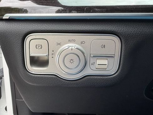 Used 2022 Mercedes-Benz GLS 450 4MATIC image 29