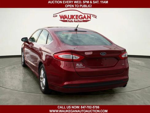 Used 2014 Ford Fusion SE FWD image 5