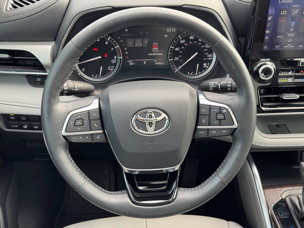 Used 2021 Toyota Highlander Platinum AWD/4WD image 24