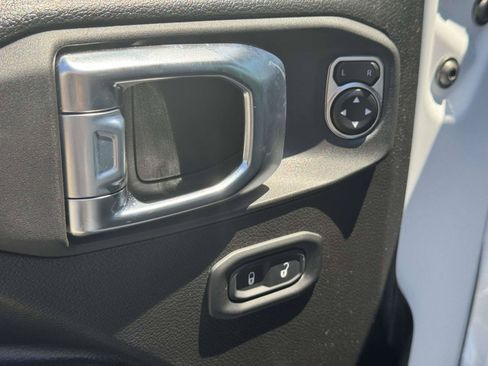 Used 2026 Jeep Wrangler Unlimited Sport AWD/4WD image 17