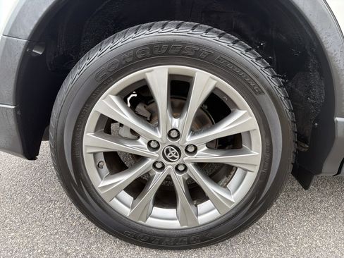 Used 2017 Toyota RAV4 Limited AWD/4WD image 27