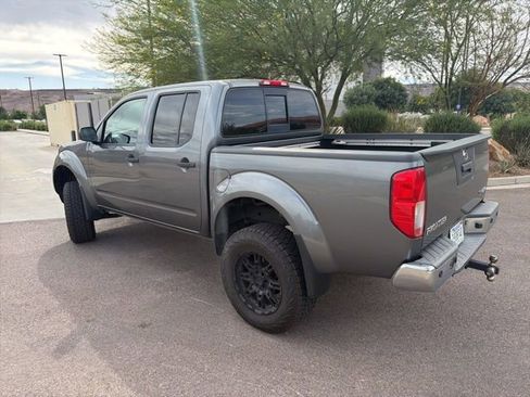 Used 2016 Nissan Frontier SV w/ SV Value Truck Package AWD/4WD image 6