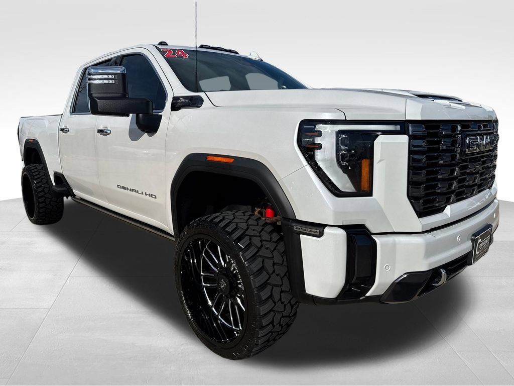 Used 2024 GMC Sierra 2500 Denali Ultimate w/ Max Trailering Package AWD/4WD image 9