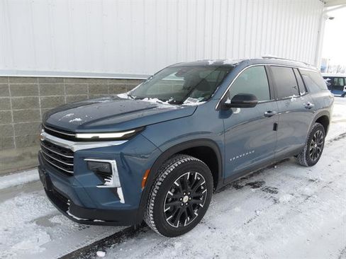 New 2026 Chevrolet Traverse LT w/ Sun and Wheel Package image 8