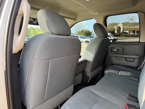 Used 2018 RAM 1500 Classic SLT RWD image 26