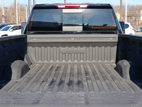 Used 2025 GMC Sierra 2500 SLE w/ SLE Value Package; image 9