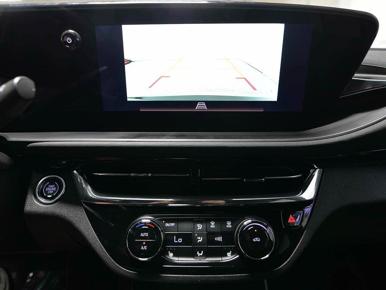 Used 2025 Buick Envista Sport Touring w/ Convenience I Package FWD image 15
