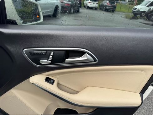 Used 2018 Mercedes-Benz CLA 250 image 29