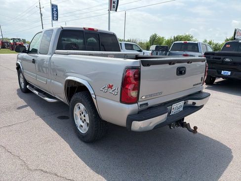 Used 2005 Chevrolet Silverado 1500 LS w/ Light Duty Power Package image 10