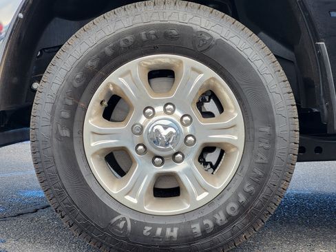 New 2026 RAM 3500 Big Horn AWD/4WD image 11