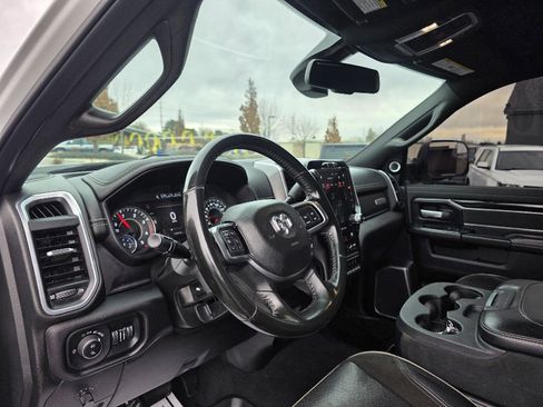 Used 2021 RAM 3500 Laramie image 10