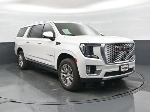 Used 2022 GMC Yukon XL Denali AWD/4WD image 1