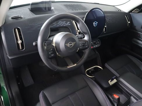 Used 2025 MINI Cooper Countryman S w/ Comfort Package Max image 9