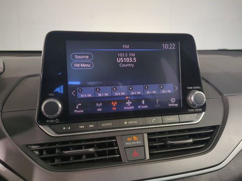 Used 2024 Nissan Altima 2.5 SR image 18