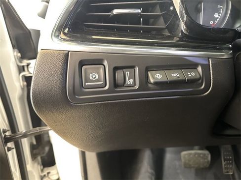 Used 2021 Cadillac XT6 Premium Luxury image 35