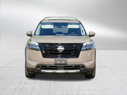 Certified 2023 Nissan Pathfinder Platinum AWD/4WD image 2