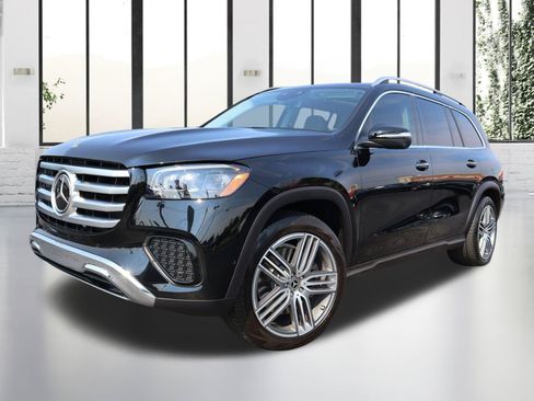 Certified 2024 Mercedes-Benz GLS 450 4MATIC image 1