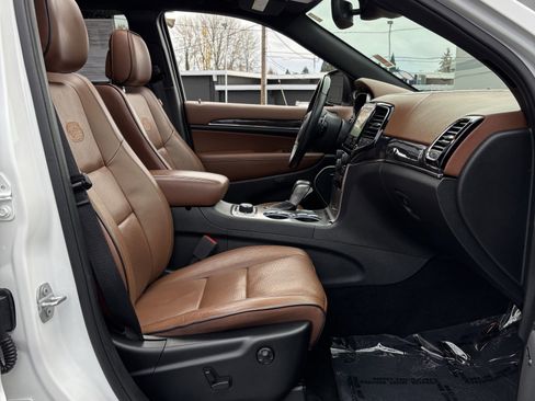 Used 2020 Jeep Grand Cherokee Overland image 10