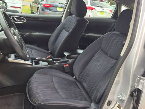 Used 2016 Nissan Sentra SV FWD image 6