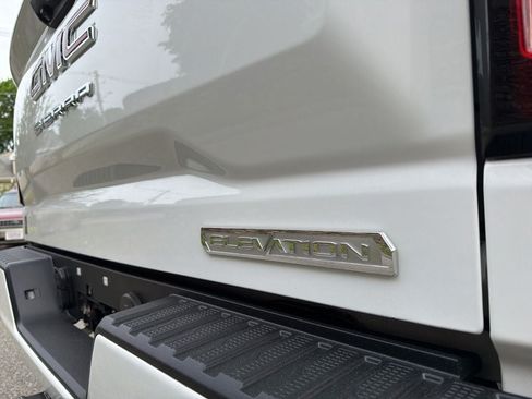 Used 2024 GMC Sierra 1500 Elevation AWD/4WD image 10