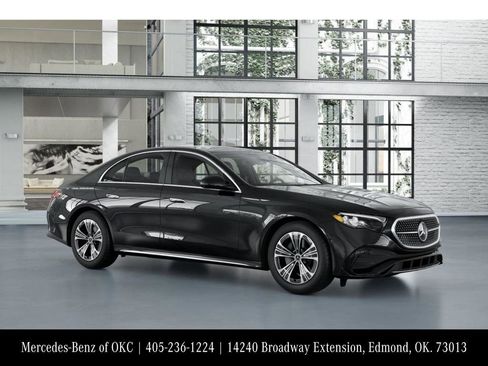 Used 2025 Mercedes-Benz E 350 4MATIC Sedan image 12