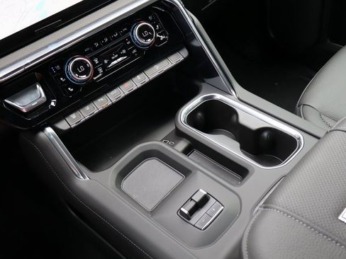 New 2026 GMC Sierra 2500 Denali w/ Denali Reserve Package image 20