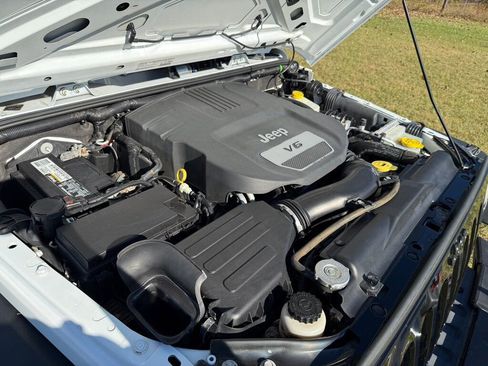 Used 2014 Jeep Wrangler Unlimited Sport image 52