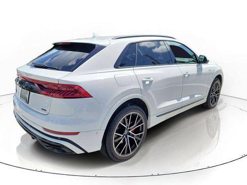 Certified 2023 Audi Q8 Premium Plus w/ Premium Plus Package AWD/4WD image 4