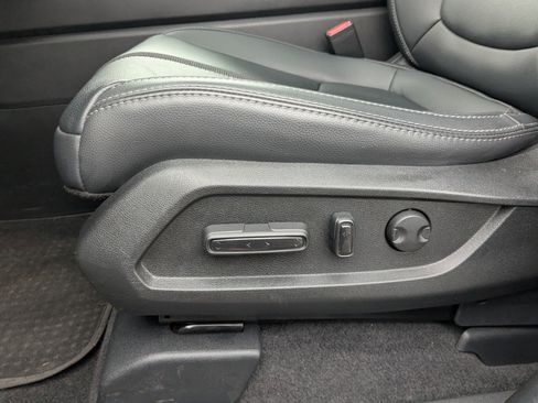 Used 2023 Honda Pilot Touring image 30