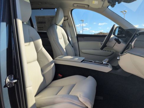 New 2026 Volvo XC90 B6 Ultra w/ Protection Package Premier image 28