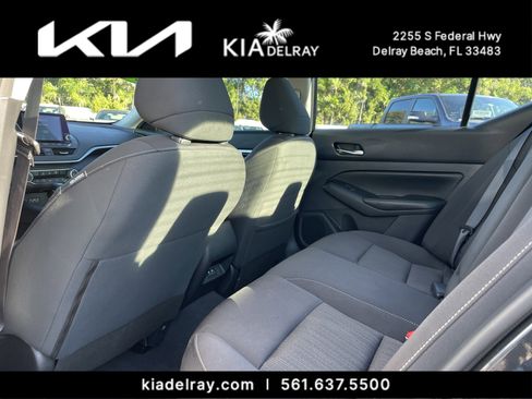 Used 2022 Nissan Altima 2.5 SV image 16