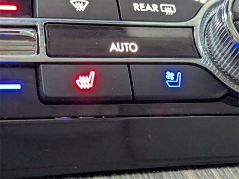 Used 2020 Lincoln Navigator Black Label w/ Cargo Convenience Package image 18