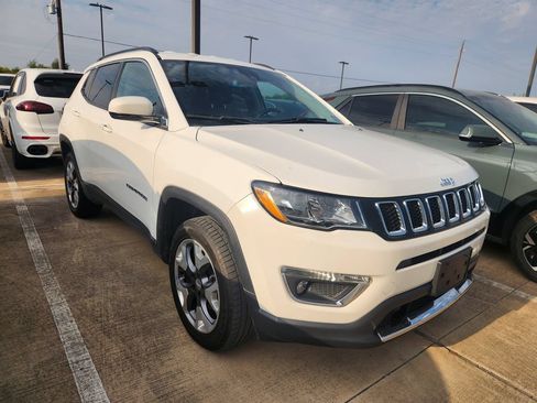 Used 2021 Jeep Compass Limited AWD/4WD image 3