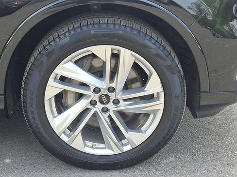 Used 2023 Audi Q7 3.0T Premium w/ Convenience Package AWD/4WD image 25